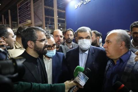 بازدید معاون رییس جمهور از غرفه ایرانخودرو