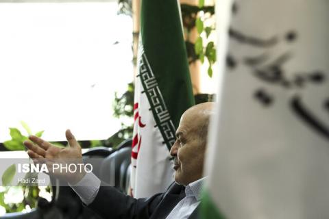 محیط زیست بین بد و بدتر گیر کرده است