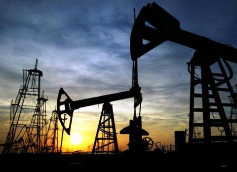 کاهش قیمت نفت علت تعويق پروژههای نفتی عراق